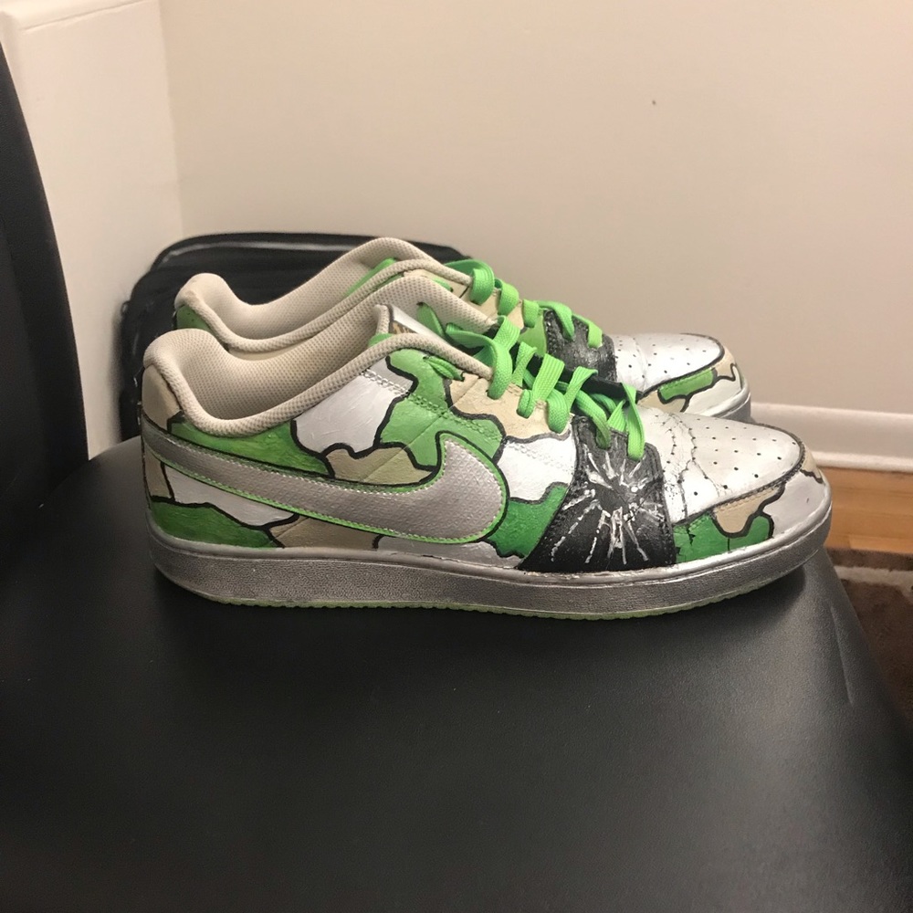 SLICKEST OUT!!! FULLY CUSTOMIZED NIKE BACKBOARD..